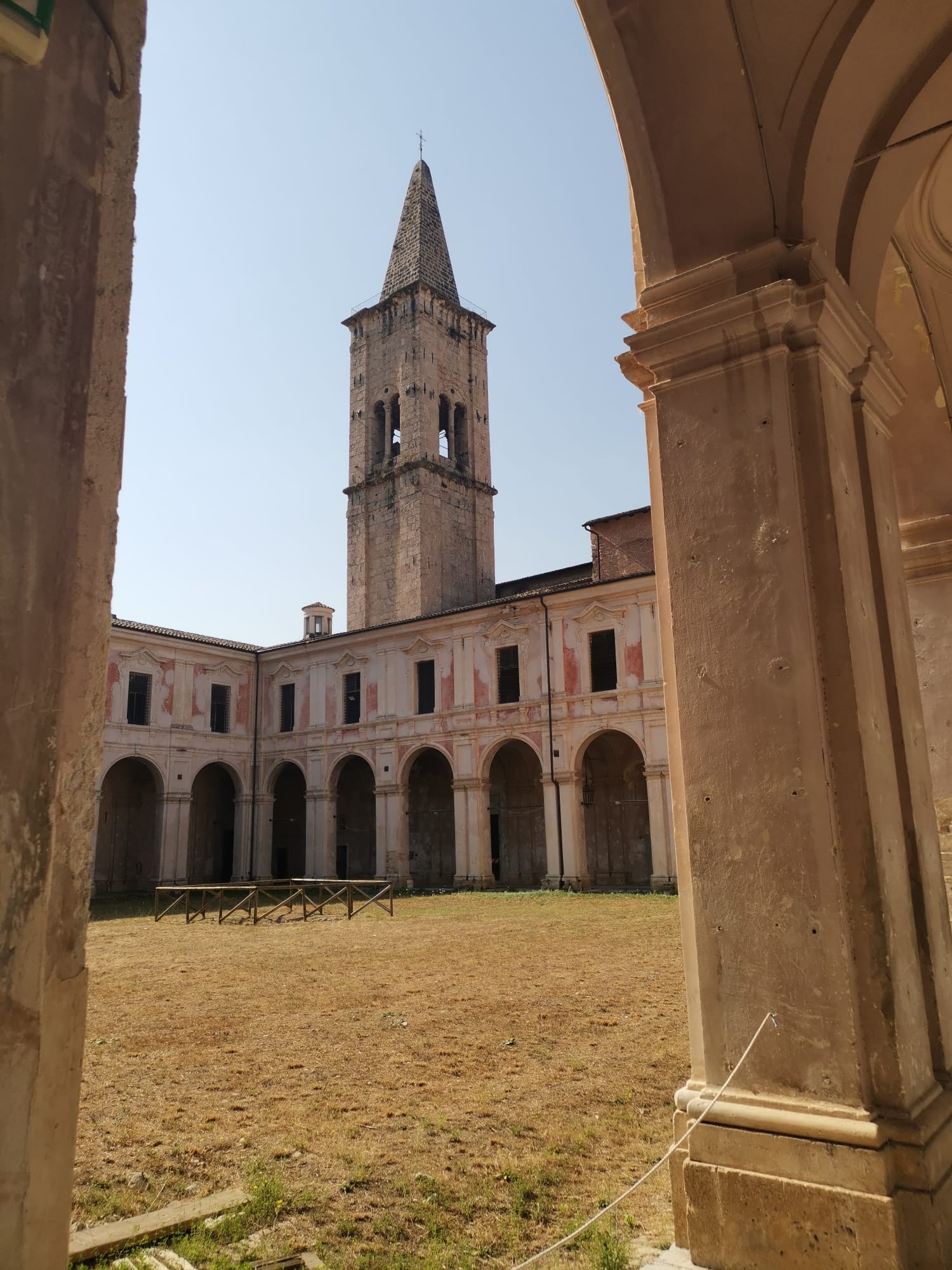 Celestino, eremita ma non solo